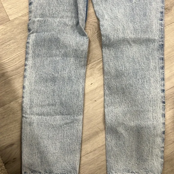 GRLFRND Blue Jeans Daphne High Rise Size 26 Belt Stonewash Light Distressed - Picture 7 of 7